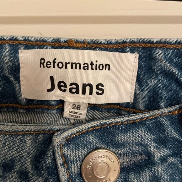 ๐ Fall Sale! ๐ Reformation Cynthia Long Jean, Size 26 - Picture 3 of 5